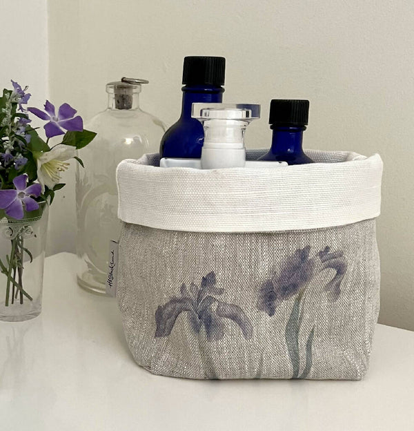 Iris Storage Nests