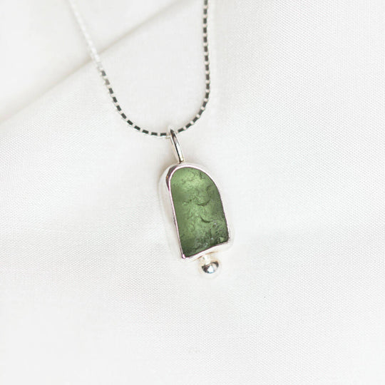 Eleri Sea Glass Necklace in Green