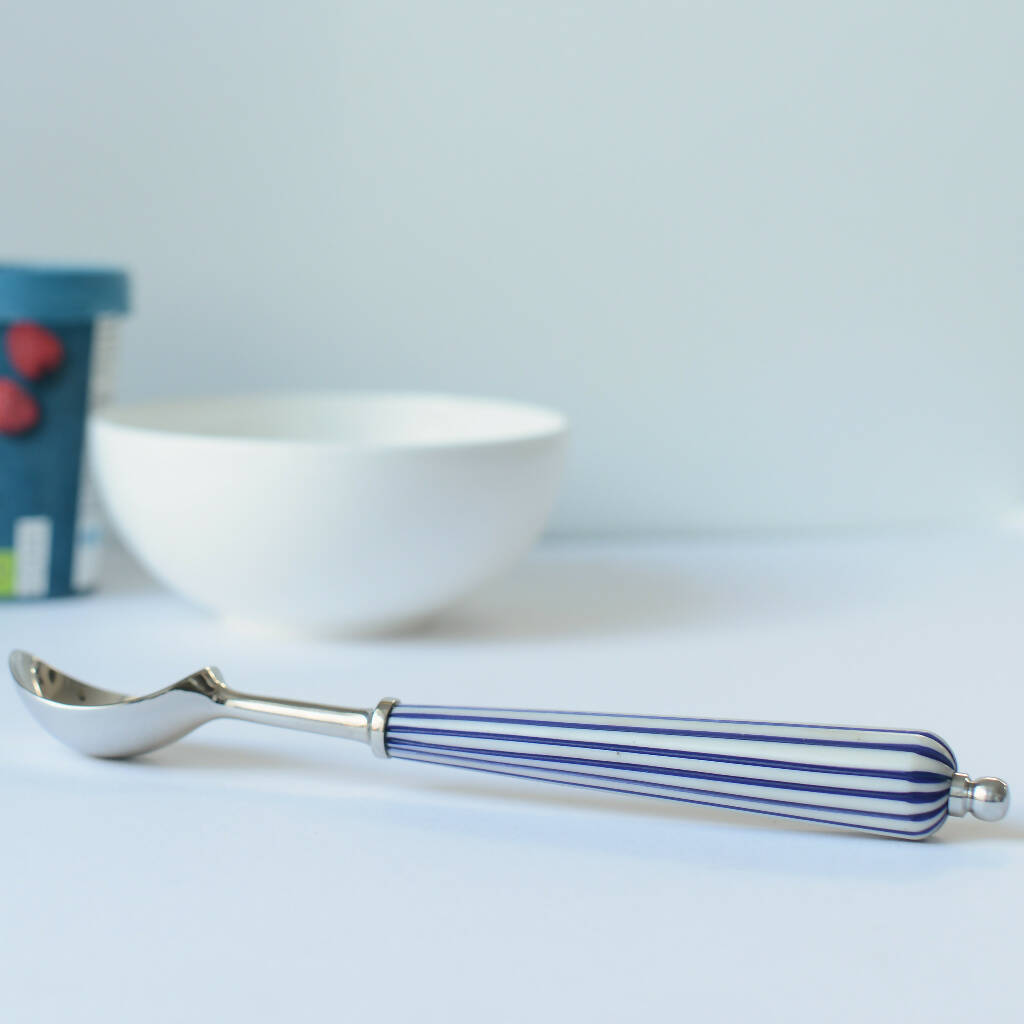 Ice Cream/Sorbet Scoop with Blue & White Handle