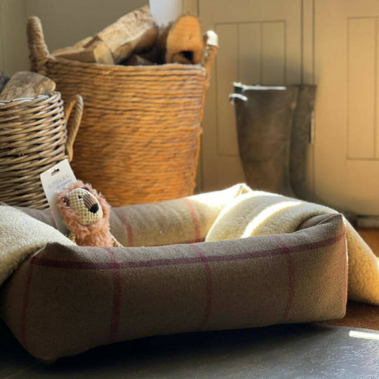 Heritage Classic Tweed Dog Bed With Fully Removable & Washable Covers
