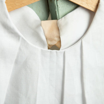 Sleeveless Linen Dress with Beige Ribbon