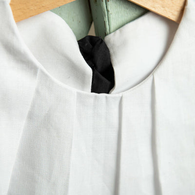 Sleeveless Linen Dress with Black Ribbon