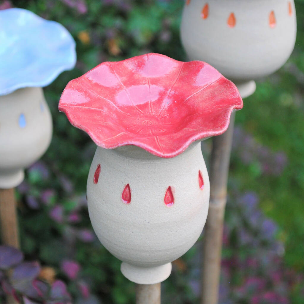 Ceramic Poppy Seed Head in Six Colour Options