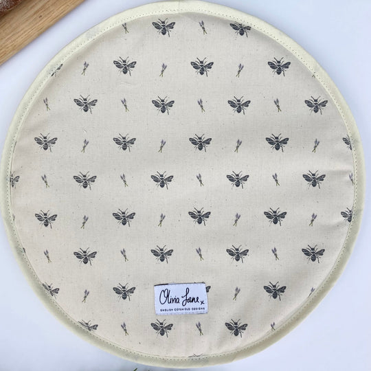 AGA Cover - 'Flying Solo' Bee