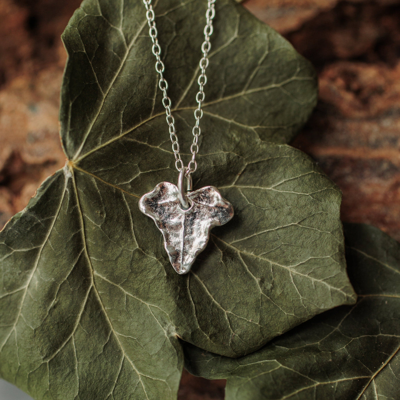 Silver ivy sale leaf necklace