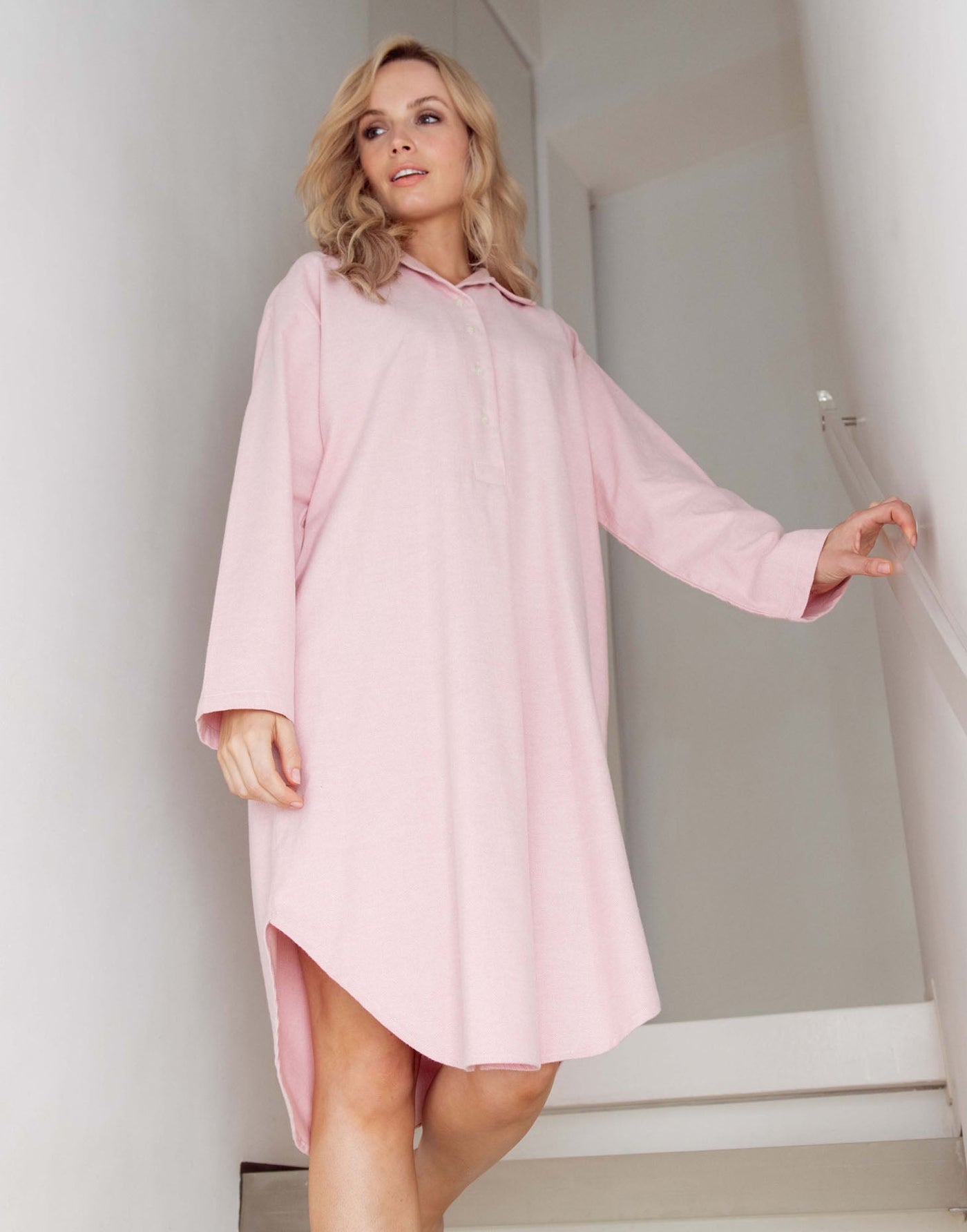 Women's Brushed Cotton Nightshirt – Powder Pink Herringbone