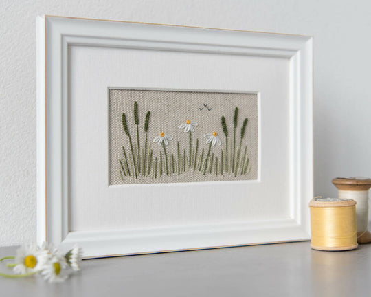 Simple Daisy Border Embroidery Kit