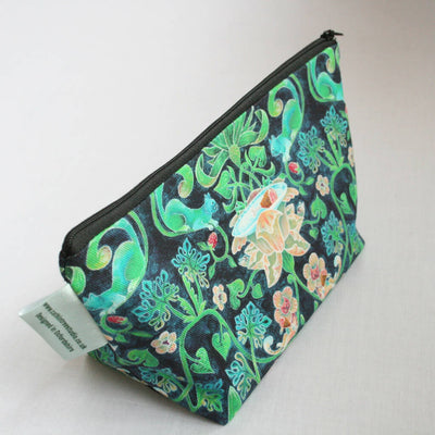 That Aint a Strawberry Thief zip pouch wash bag (6)