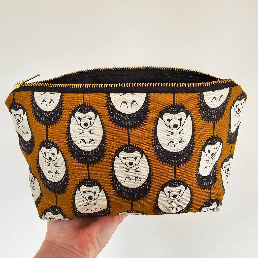 Hedgehog Organic Cotton Zip Bag