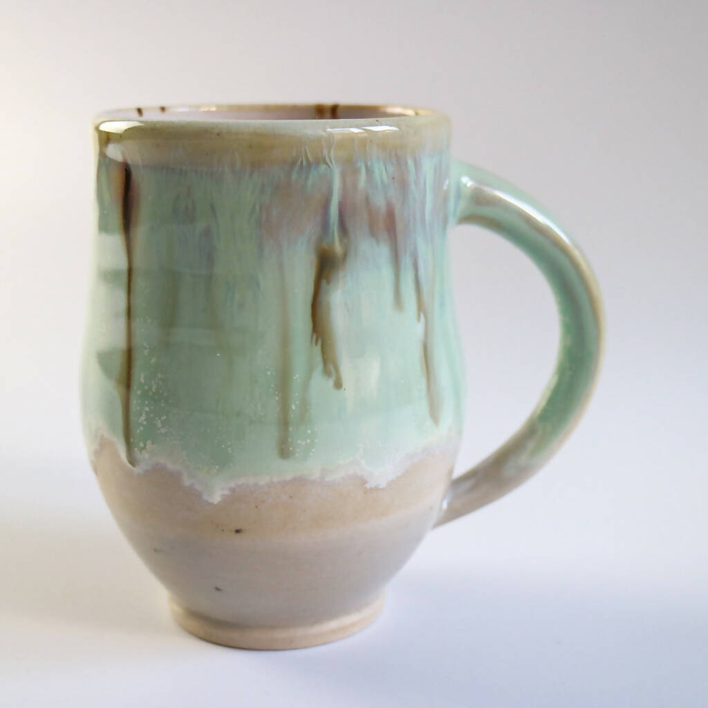 Stoneware Mug in Mint Glaze