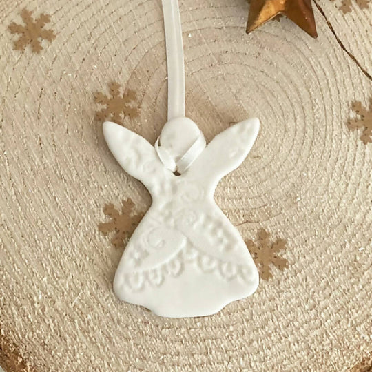 Porcelain Small Angel Decoration