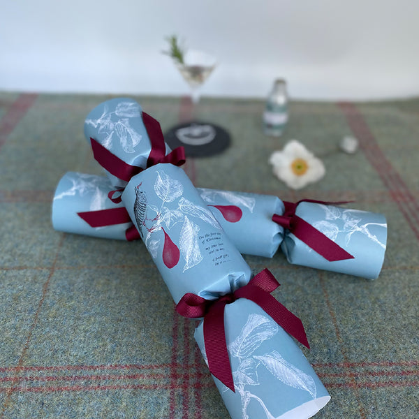 LUXURIOUS HANDMADE GIN CHRISTMAS CRACKERS