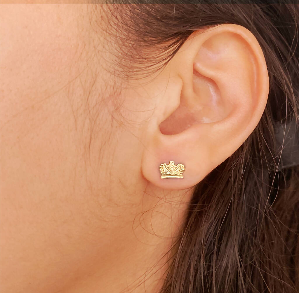 Buy Crown Diamond Stud Earrings Online | CaratLane