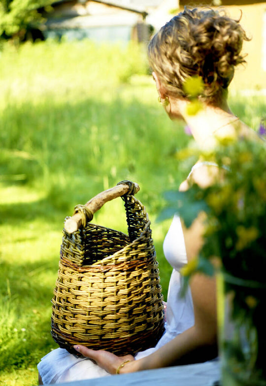 Asymmetric Basket with Natural Wood Handle