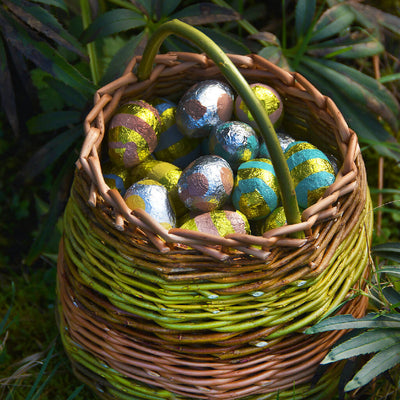 Berry Picking Basket in Mixed Willows