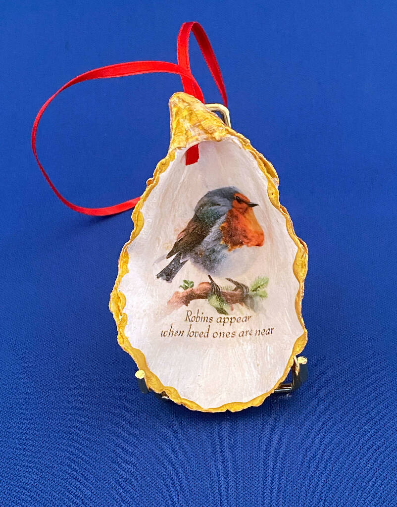 When Robins Appears – Oyster Shell Ornament