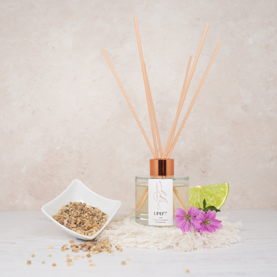 An uplifting diffuser with frankincense and botanicals