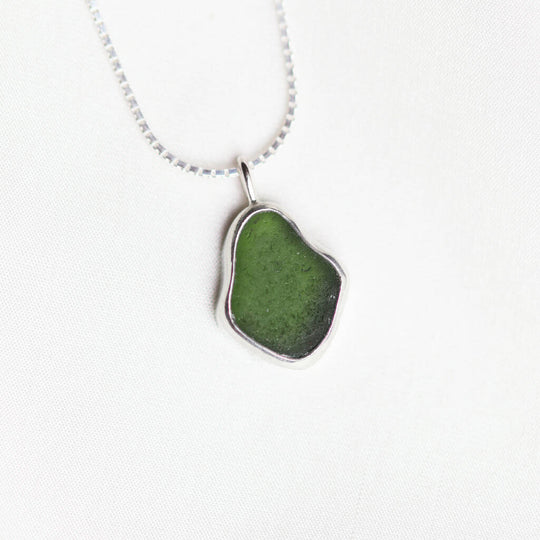 Heledd Sea Glass Necklace in Green